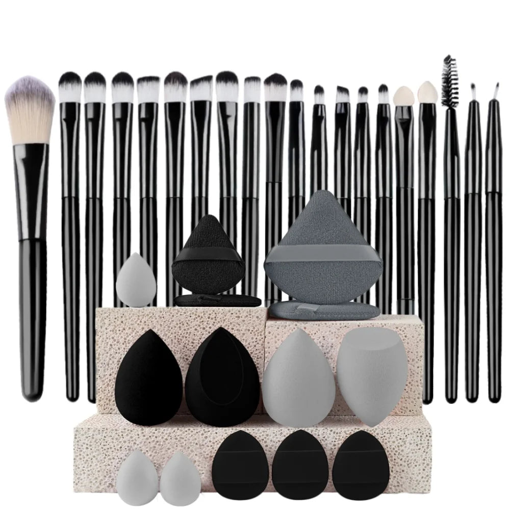 20-Piece Makeup Brush Set — Face, Eye & Blending Brushes