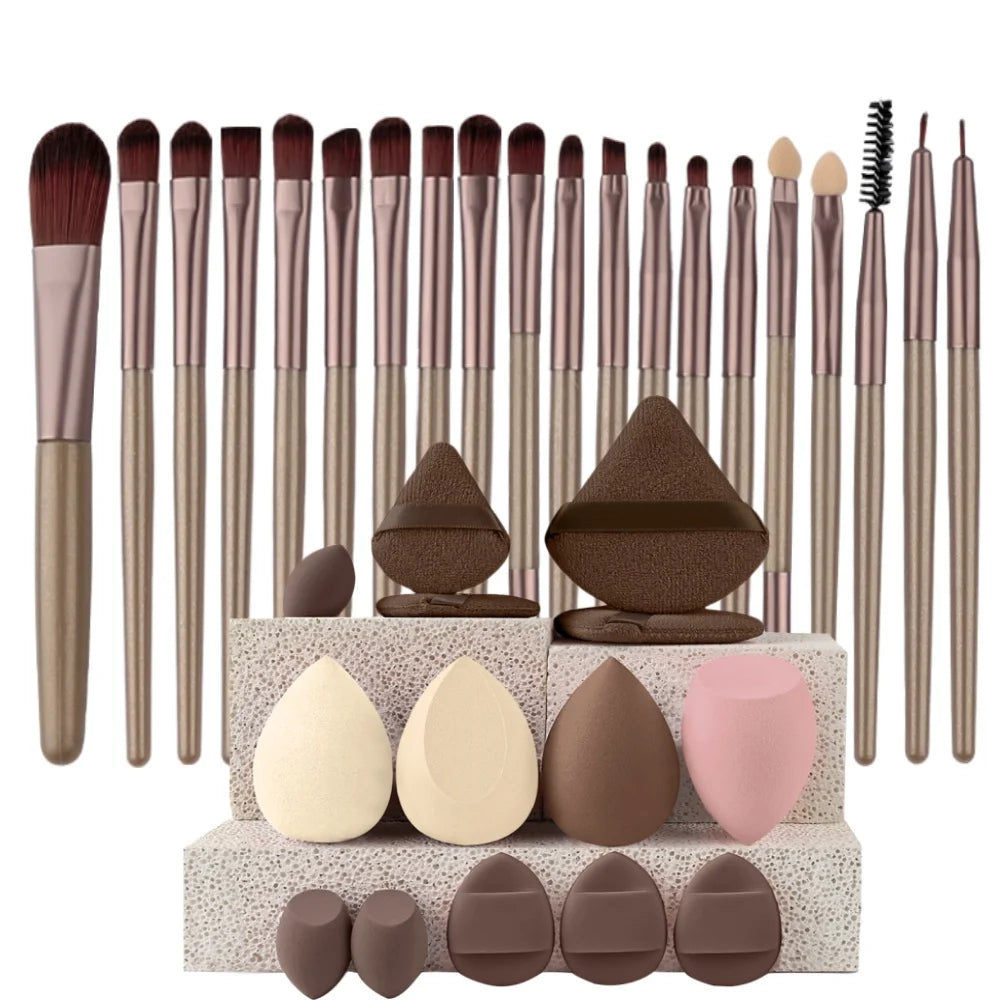 20-Piece Makeup Brush Set — Face, Eye & Blending Brushes